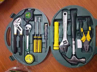 得力DL1012工具箱 12件套小家庭五金禮品的實用之選
